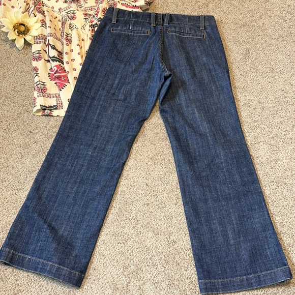 Low Rise GAP Capris - Picture 7 of 7